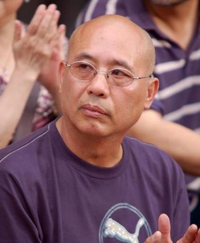 导演何群心脏病突发辞世 管虎等发微博悼念