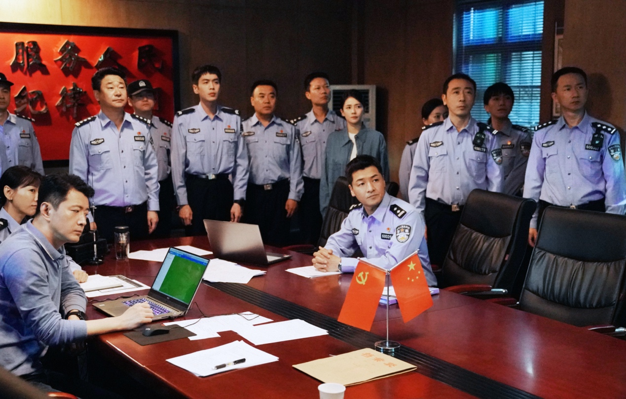 《警察荣誉》热播诠释人间真情 媒体机关民警联名力挺_中国网